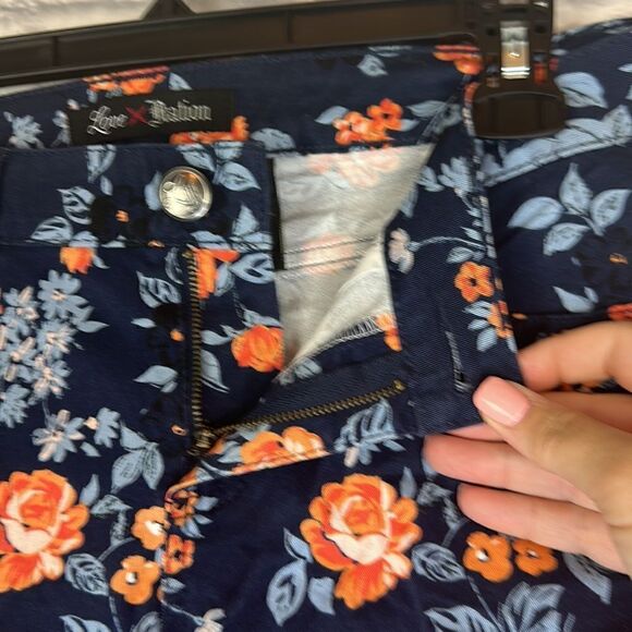 Love Nation Floral Jeans Size 6 - Picture 5 of 8